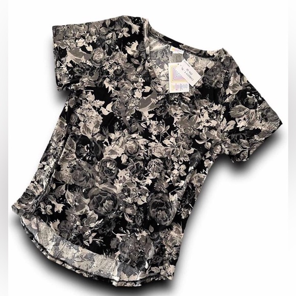 LuLaRoe Tops - NWT - LuLaRoe Christy V-Neck Tee